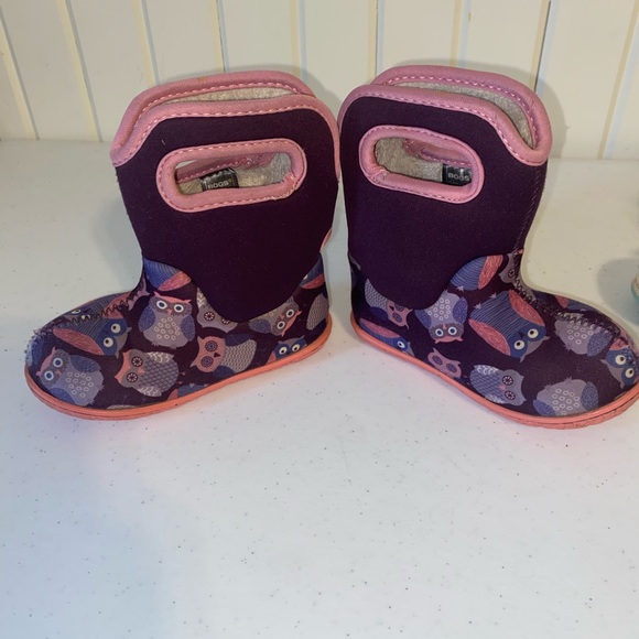 Toddler Size 6 BOGS Boots and Jordan High Tops - Picture 3 of 12